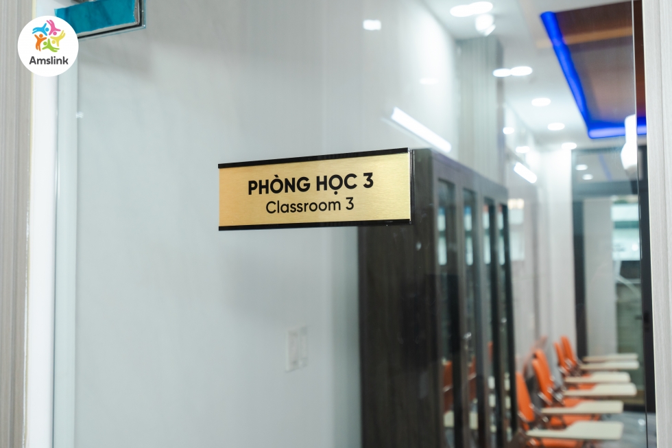 Hình ảnh bên ngoài phòng học Amslink Lê Thị Bạch Cát